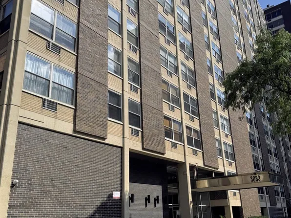 3033 N Sheridan Rd APT 903, Chicago, IL 60657