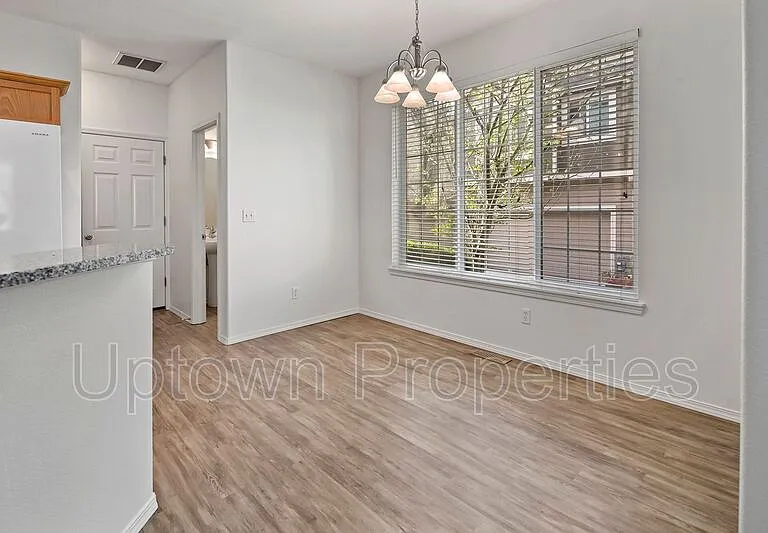 1611 SW San Mateo Ter — Photo 6
