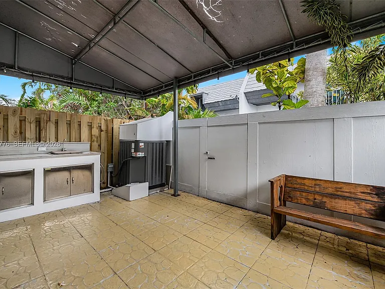 8411 SW 208th Ter — Photo 26