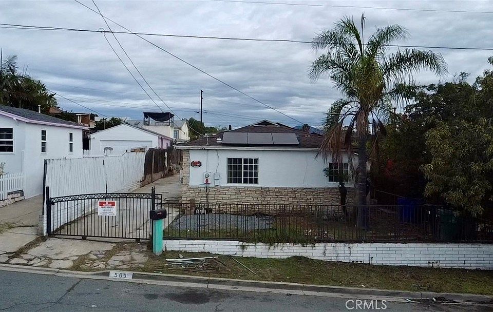 1st image of 569 Flicker St