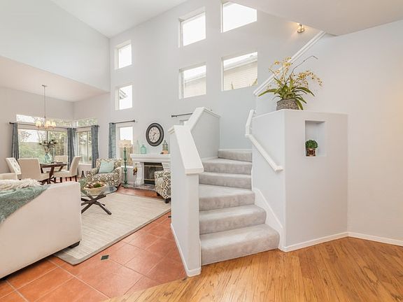 3rd image of 58 Seabreeze Dr