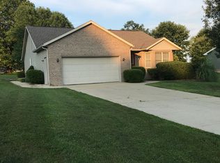 786 W Ornament Ln, Santa Claus, IN