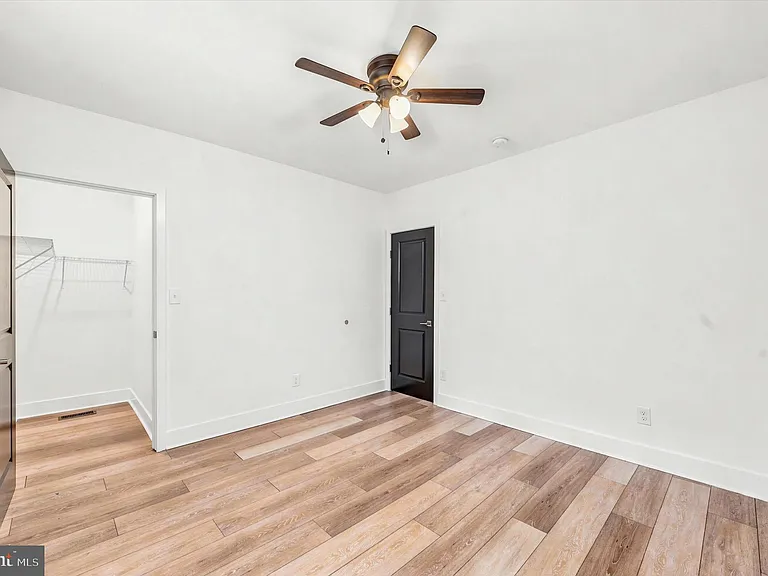 5616 Florence Ave — Photo 18