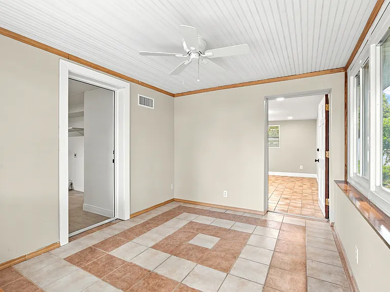 1704 Paine Ave — Photo 27