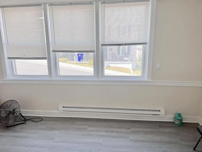 116 W B St #7 — Photo 2