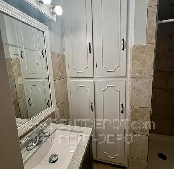 3425 Covert Ave — Photo 8