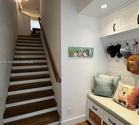 2nd image of 1205 Mainsail Cir #1205