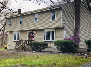 2 Daniel Rd, Derry, NH 03038