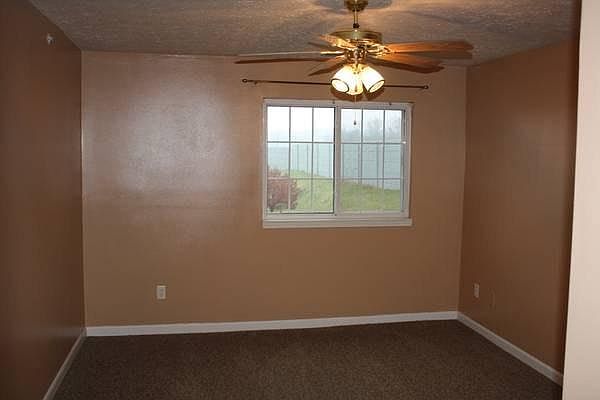 1st image of 1075 Wellington Dr Unit 9