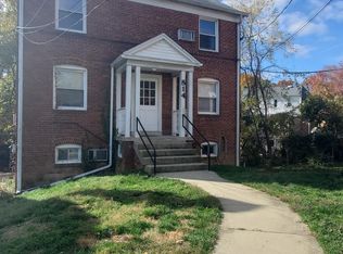 814 Greenwood Cir #5, Takoma Park, MD 20912