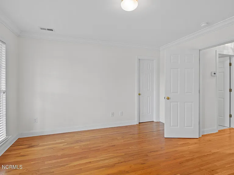 3567 Medinah Ave E — Photo 20