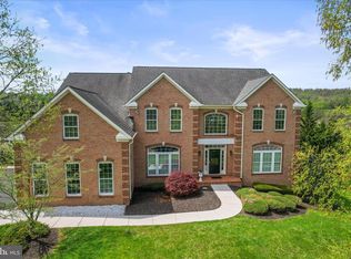 40 Fawn Hill Rd, Hanover, PA 17331