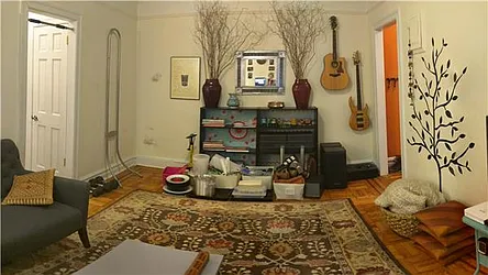 Rented by R New York