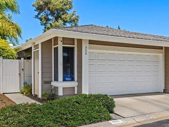 960 Prestwick Ct, Vista, CA 92081