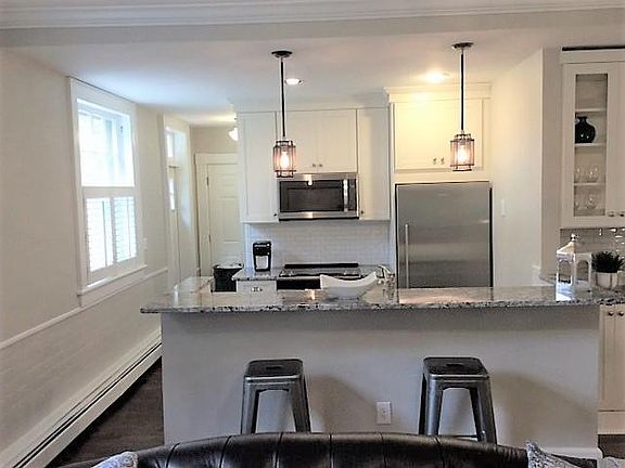 3rd image of 130 Regent St APT 5