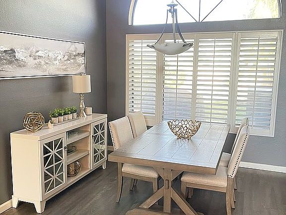 Formal Dining