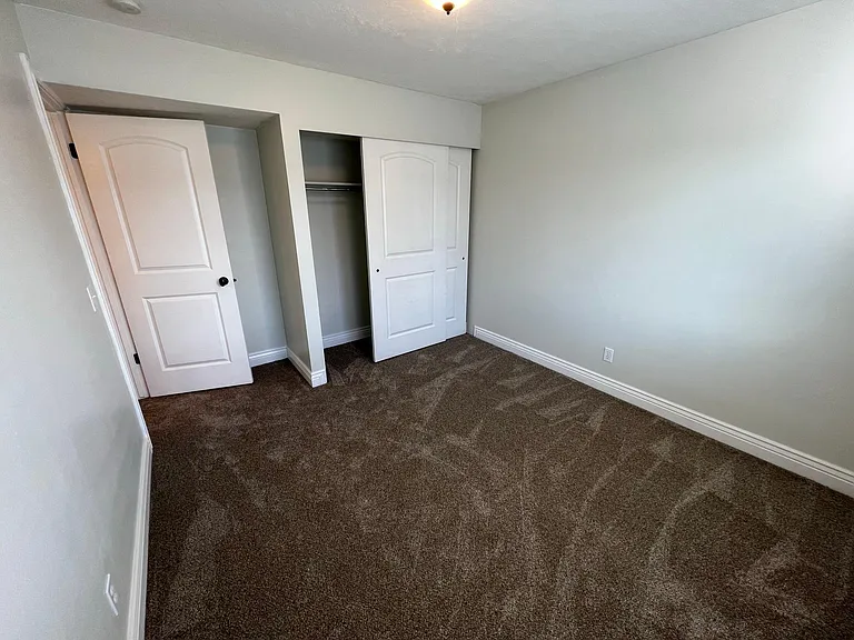 893 E Arnecia Ct #20 — Photo 13