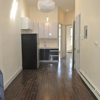 Rented by Nooklyn NYC LLC | media 72