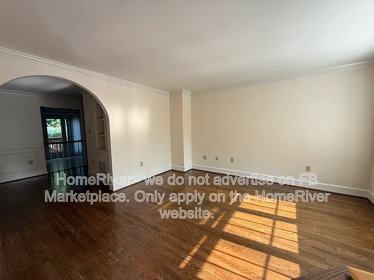 5834 Waterdale Ct — Photo 10