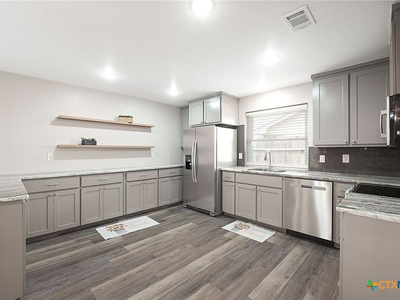 3rd image of 2504 Hanson Rd