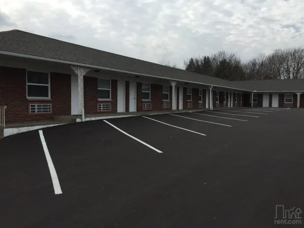 Traveler's Suites, 6110 Market St #900dc34bd, Youngstown, OH 44512