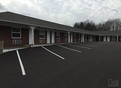 Traveler's Suites Photo 1