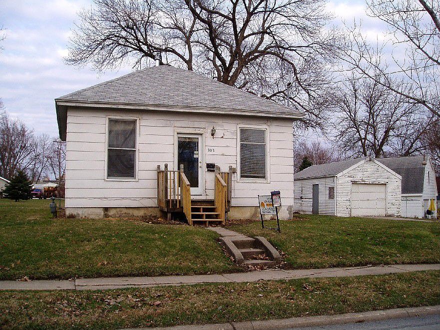 2 Bedroom w/ Possibilities