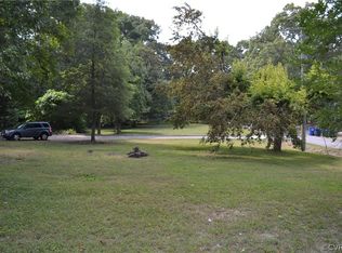 3000 Osborne Rd, Chester, VA 23831