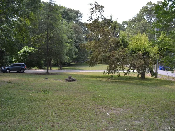 3000 Osborne Rd, Chester, VA 23831