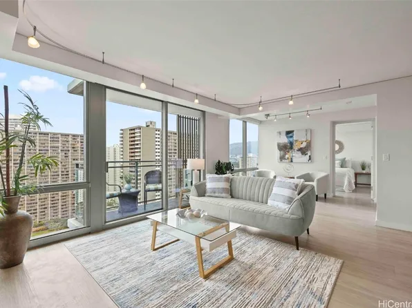 1200 Queen Emma St APT 2401, Honolulu, HI 96813