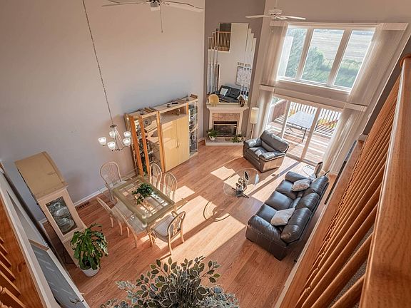 3rd image of 108 Iliad Dr