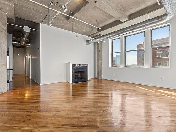 5th image of 2107 Grand Blvd APT 405