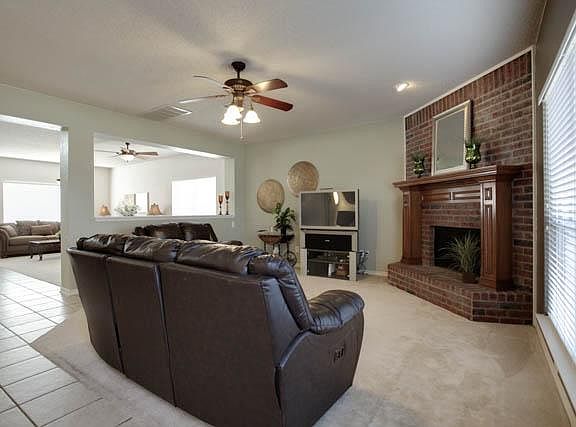 4th image of 209 Thomas Dr