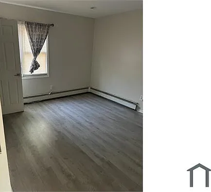 3 bed, 1400 sqft, $2,000 — Photo 2