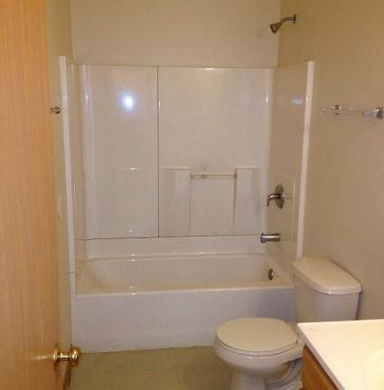 4th image of 4206 W Van Buren St APT 3