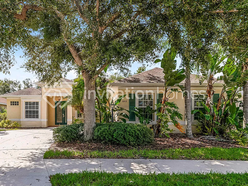 6418 Royal Tern Cir