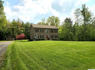 212 Sunset Rd, Greenville, NY 12083