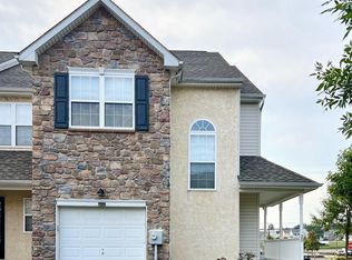 20 Prince Dr, Eagleville, PA 19403