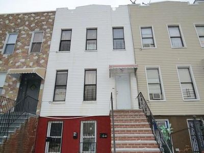 201 Cornelia St, Brooklyn, NY, 11221