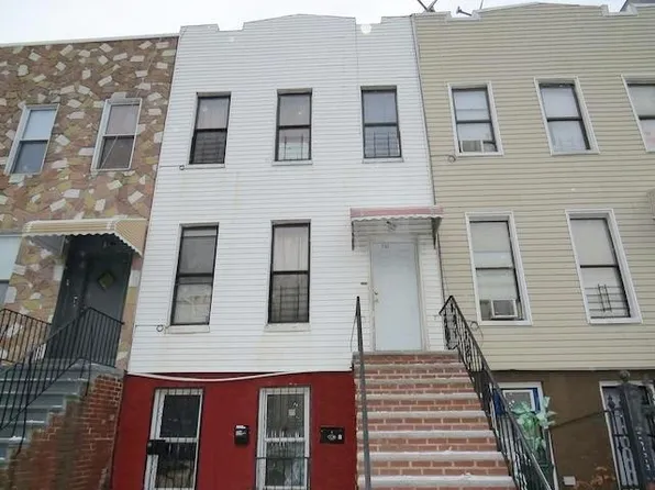 201 Cornelia St, Brooklyn, NY 11221