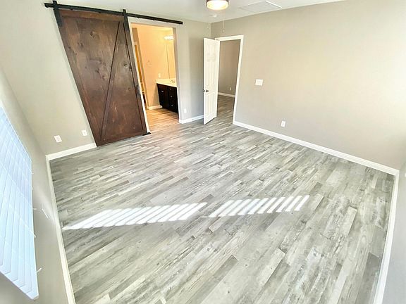 5th image of 6529 Dolian Creek St