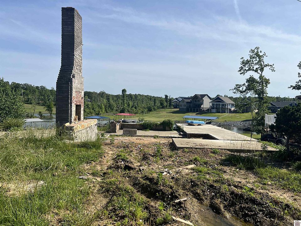 2nd image of 96 Enterprise Ln #65