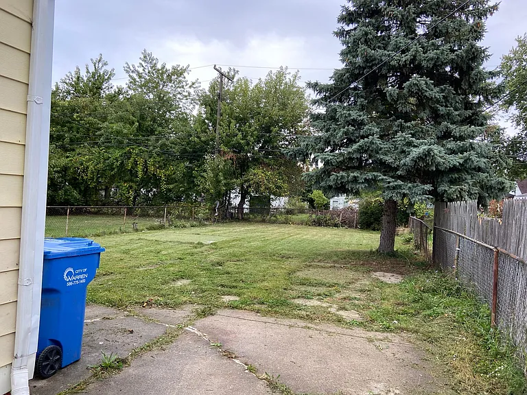 11443 Cadillac Ave — Photo 20