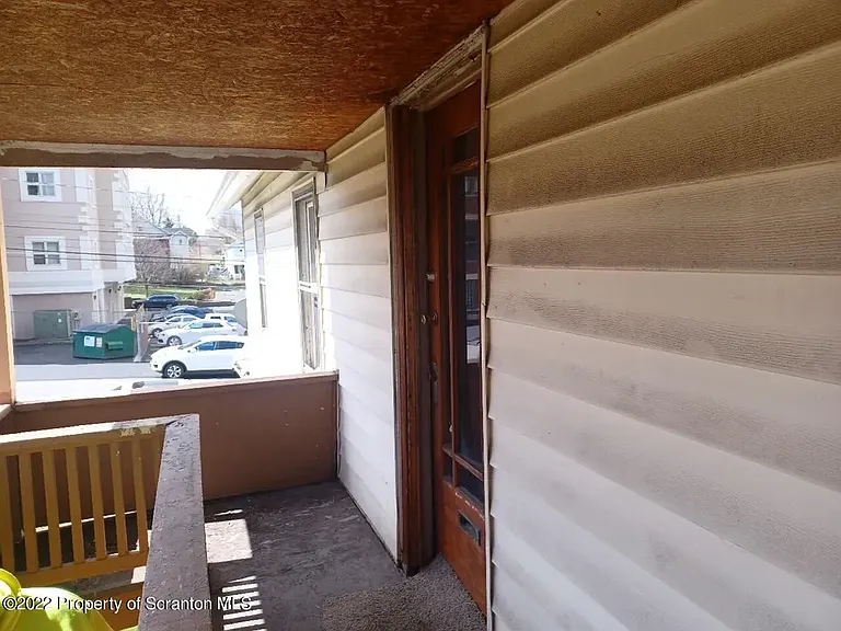 415 Maple St #2 — Photo 5