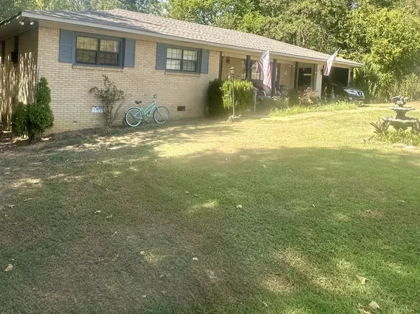 405 Brotherton St, Cherokee, AL 35616
