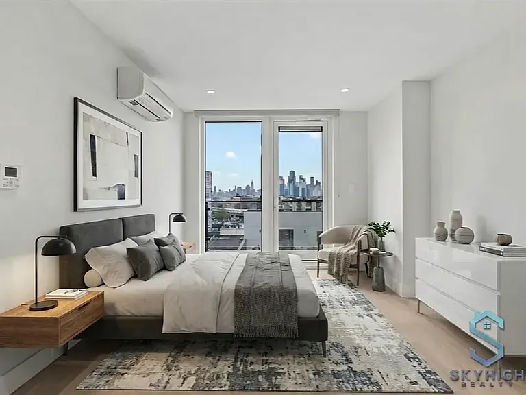 165 Crown St #3R — Photo 2