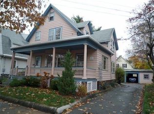 11 Hampden St, Swampscott, MA 01907