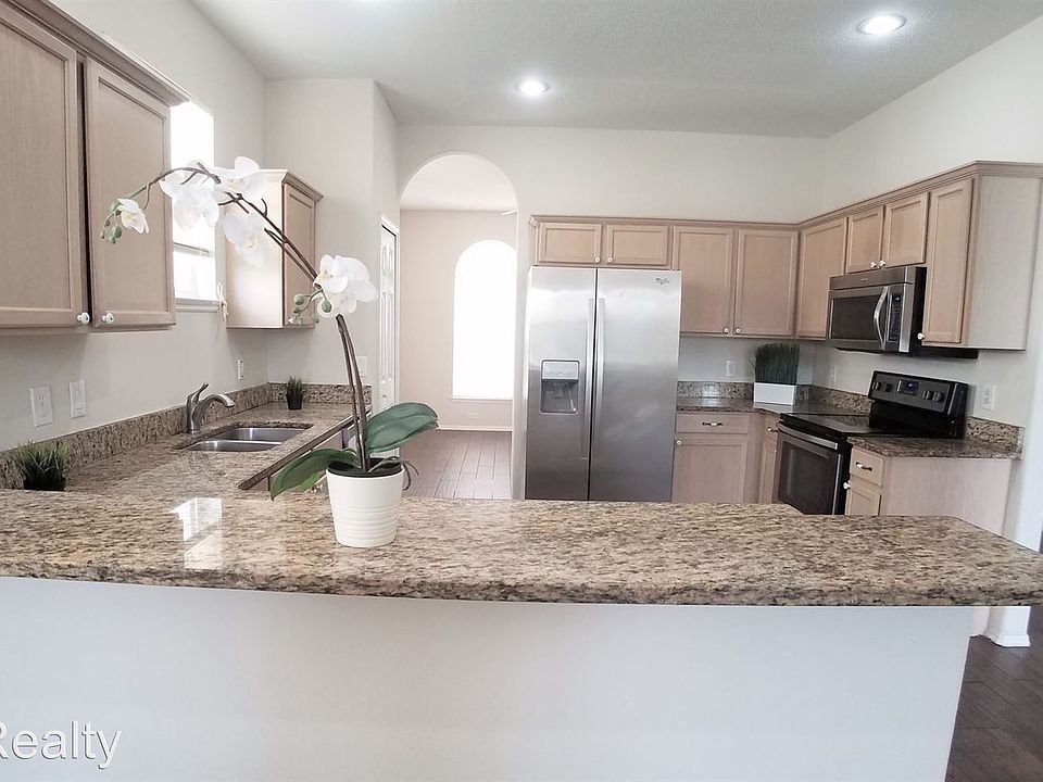 1st image of 844 Lake Biscayne Way