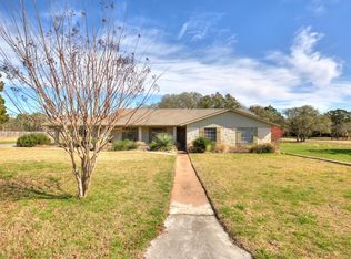 301 Retha Dr, Dripping Springs, TX 78620