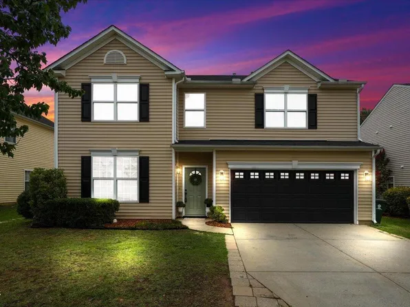 112 Smith Rock Dr, Holly Springs, NC 27540